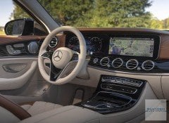Mercedes Benz W213 2021 E Kasa Comand Ekranı